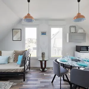 https://la-garde-proche-plage-st-lunaire.inbrittany.com